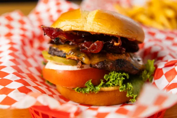 Amy’s Burgers-36