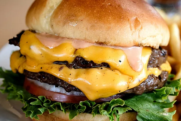 Resized_Double_Cheeseburger_5_176339633748458_1725992831836